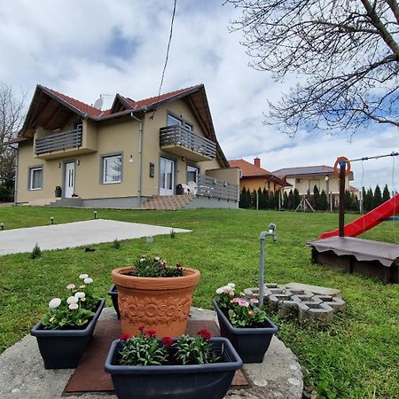 Silence Apartmanhaz Залакарош Экстерьер фото