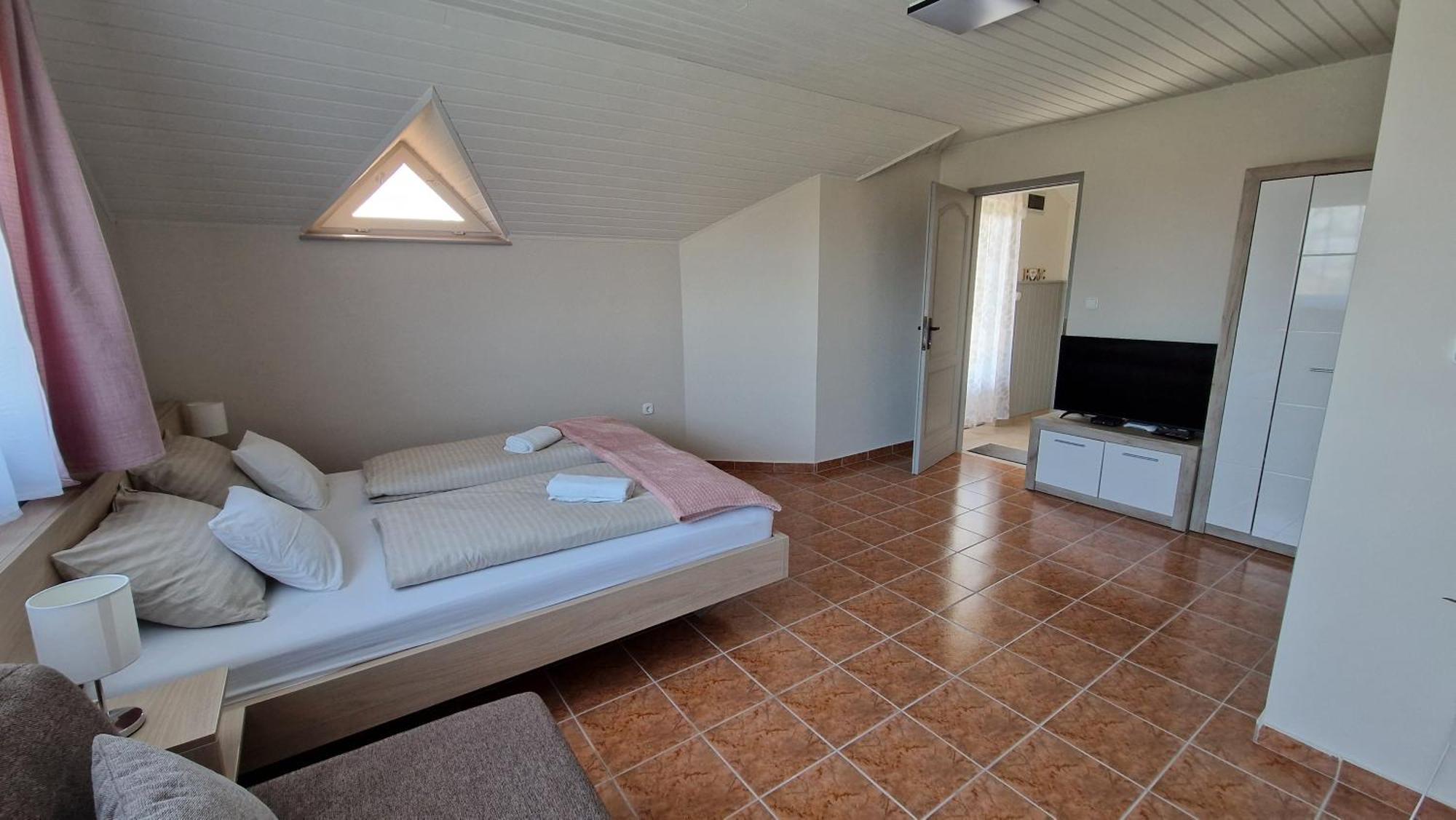 Silence Apartmanhaz Залакарош Экстерьер фото